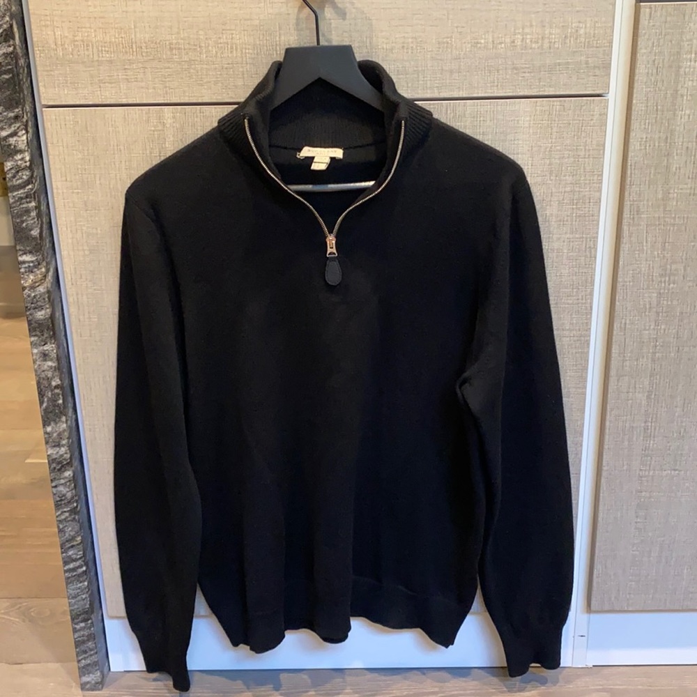 Men’s Burberry Sweater Size Large